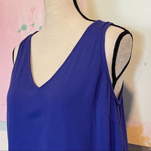 ASTR The Label Blue Crochet Hem Shift Dress Size Small. - Picture 5 of 8